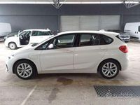 Usata BMW 225 Active Tourer iPerformance 136 CV (100 kW) 2019 Bianco Monovolume
