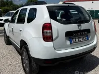 Usata Dacia Duster Lauréate 109 CV (80 kW) 2014 Bianco SUV