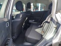 Usata Citroën C3 Shine 100 CV (73 kW) 2022 Argento Utilitaria