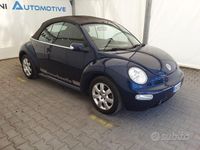 Usata VW New Beetle 75 CV (55 kW) 2004 Blu Utilitaria