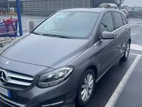 Usata Mercedes 180 116 CV (85 kW) 2016 Grigio Berlina