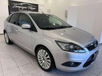 Usata Ford Focus Titanium 110 CV (80 kW) 2008 Argento Berlina
