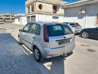 Usata Ford Fiesta 68 CV (50 kW) 2004 Grigio Utilitaria