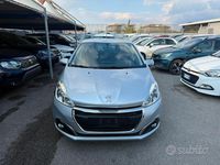 Usata Peugeot 208 Allure 81 CV (59 kW) 2016 Grigio Utilitaria