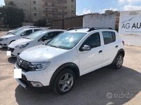 Usata Dacia Sandero Stepway 90 CV (66 kW) 2017 Bianco Berlina