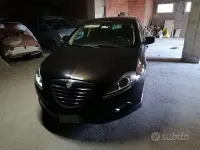Usata Lancia Delta 120 CV (88 kW) 2012 Nero Utilitaria