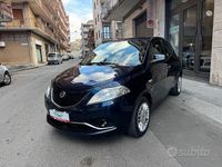 Usata Lancia Ypsilon Gold 95 CV (69 kW) 2017 Blu Utilitaria