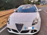 Usata Alfa Romeo Giulietta Distinctive 105 CV (77 kW) 2011 Bianco Utilitaria