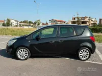 Usata Opel Meriva 95 CV (69 kW) 2013 Nero Monovolume
