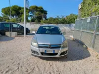 Usata Opel Astra Enjoy 101 CV (74 kW) 2007 Grigio Berlina