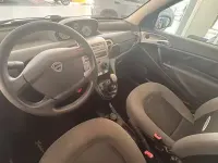 Usata Lancia Ypsilon 95 CV (69 kW) 2007 Argento Utilitaria