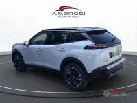 Usata Peugeot 2008 GT 131 CV (96 kW) 2021 Bianco SUV