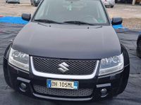 Second-hand Suzuki Grand Vitara 129 CP (94 kW) 2007 Negru SUV