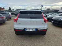 Usata Volvo XC40 R-Design 150 CV (110 kW) 2020 Bianco SUV