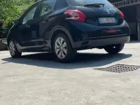 Usata Peugeot 208 Active 82 CV (60 kW) 2013 Nero Utilitaria