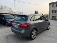 Usata Mercedes B180 Executive 109 CV (80 kW) 2016 Grigio Monovolume
