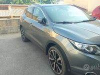 Usata Nissan Qashqai 131 CV (96 kW) 2016 Grigio SUV