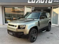 Usata Land Rover Defender HSE Dynamic 249 CV (183 kW) 2023 Verde SUV