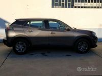 Usata Peugeot 2008 Active 130 CV (95 kW) 2022 Grigio SUV
