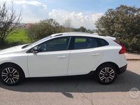 Usata Volvo V40 2017 Bianco Berlina