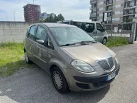 Usata Lancia Musa 95 CV (69 kW) 2006 Oro Monovolume