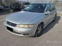 Usata Opel Vectra 101 CV (74 kW) 2000 Grigio Berlina