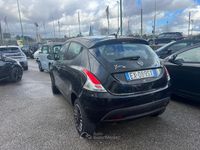 Usata Lancia Ypsilon 84 CV (61 kW) 2014 Nero Utilitaria