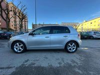Usata VW Golf VI Comfortline 122 CV (89 kW) 2010 Argento Utilitaria