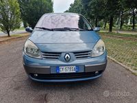 Usata Renault Grand Scénic Luxe 134 CV (98 kW) 2005 Blu Monovolume