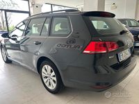 Usata VW Golf VII 110 CV (80 kW) 2015 Nero Station wagon