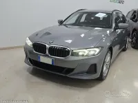 Usata BMW 318 Advantage 150 CV (110 kW) 2023 Grigio Station wagon