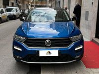 Usata VW T-Roc 150 CV (110 kW) 2018 Blu SUV