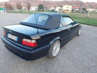Usata BMW 325 Cabriolet Efficient Dynamics 192 CV (141 kW) 1993 Nero Cabrio