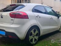 Usata Kia Rio 2015 Bianco Utilitaria