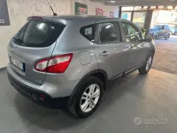 Usata Nissan Qashqai Tekna 106 CV (77 kW) 2010 Grigio SUV