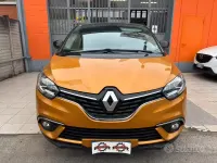 Usata Renault Scénic III Intens 110 CV (80 kW) 2017 Oro Monovolume