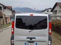 Usata Renault Trafic 145 CV (106 kW) 2008 Argento Monovolume