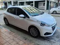 Usata Peugeot 208 Active 82 CV (60 kW) 2017 Bianco Utilitaria