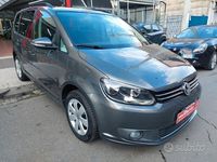 Usata VW Touran Comfortline 105 CV (77 kW) 2015 Grigio Monovolume