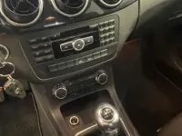 Usata Mercedes B180 Elegance 109 CV (80 kW) 2014 Bianco Utilitaria