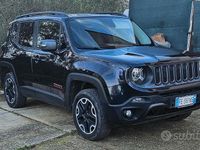 Usata Jeep Renegade Trailhawk 170 CV (125 kW) 2016 Nero SUV