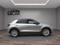 Usata VW T-Roc Style 110 CV (80 kW) 2023 Grigio SUV