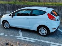 Usata Ford Fiesta 68 CV (50 kW) 2010 Bianco Utilitaria