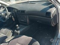 Usata VW Passat 130 CV (95 kW) 2003 Grigio Berlina