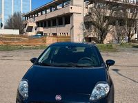 Usata Fiat Punto Lounge 69 CV (50 kW) 2015 Blu Utilitaria