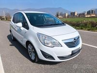 Usata Opel Meriva 75 CV (55 kW) 2011 Bianco Monovolume