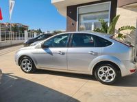 Usata Ford Focus 110 CV (80 kW) 2011 Grigio Berlina