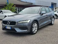 Usata Volvo V60 Momentum 163 CV (119 kW) 2020 Grigio Station wagon