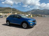 Usata VW T-Roc 116 CV (85 kW) 2019 Blu SUV