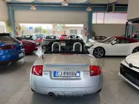 Usata Audi TT Roadster 179 CV (131 kW) 2003 Argento Cabrio
